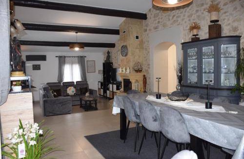Boulbon Bed & Breakfast | 220 m² Bed and breakfast ∙ 4 bedrooms ∙ 10 guests