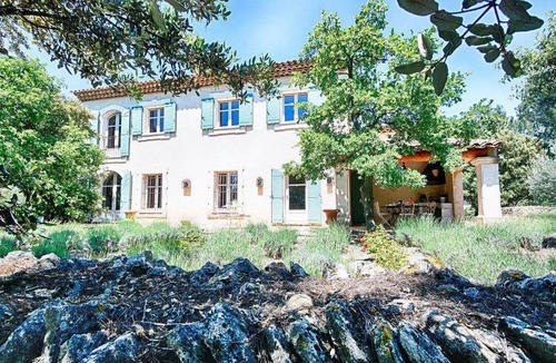 L'Isle-sur-la-Sorgue House | 220 m² House ∙ 5 bedrooms ∙ 10 guests