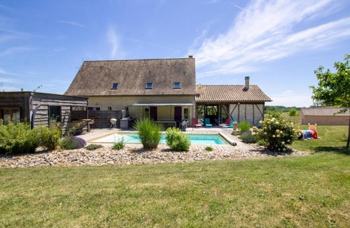 Rampieux House | 220 m² Gîte ∙ 4 bedrooms ∙ 8 guests