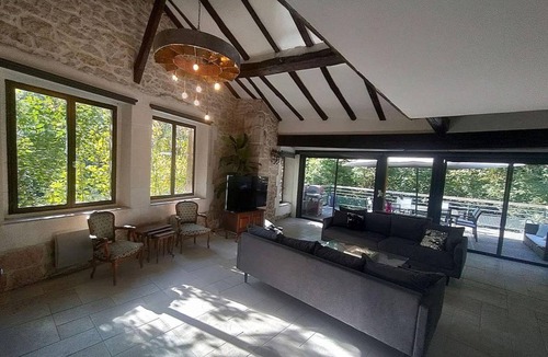 Roquebrune House | 220 m² House ∙ 4 bedrooms ∙ 8 guests