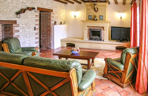 Gardonne House | 220 m² Maisonette ∙ 3 bedrooms ∙ 6 guests