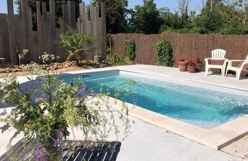 Saint-Jean-de-Sauves House | 230 m² House ∙ 2 bedrooms ∙ 8 guests