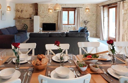 Lussas-et-Nontronneau House | 235 m² House ∙ 4 bedrooms ∙ 8 guests