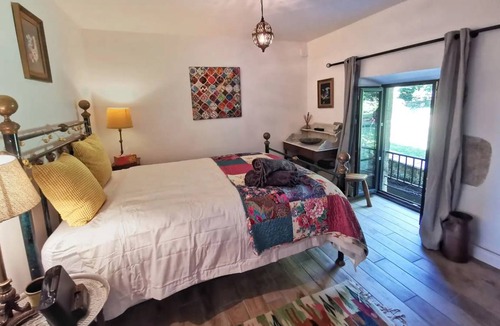 Berneuil House | 235 m² House ∙ 3 bedrooms ∙ 6 guests