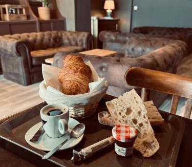 Egletons Hotel | 24 m² Hotel ∙ 2 guests
