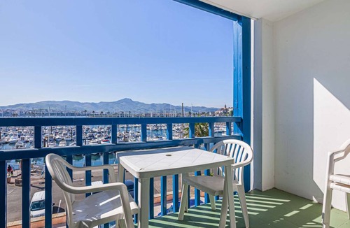 Hendaye Apartment | 25 m² Studio flat ∙ 1 bedroom ∙ 4 guests