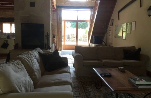 Saint-Pierre-de-Cole House | 250 m² House ∙ 4 bedrooms ∙ 8 guests
