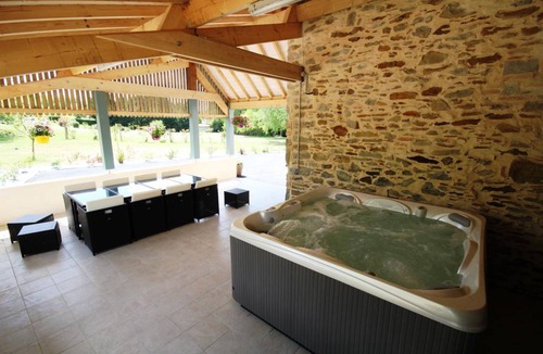 Salies-de-Bearn House | 250 m² Gîte ∙ 3 bedrooms ∙ 6 guests