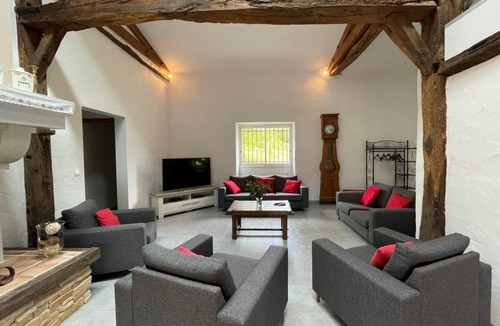 Salies-de-Bearn House | 250 m² Gîte ∙ 3 bedrooms ∙ 6 guests