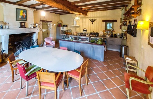 Geay House | 250 m² House ∙ 5 bedrooms ∙ 8 guests
