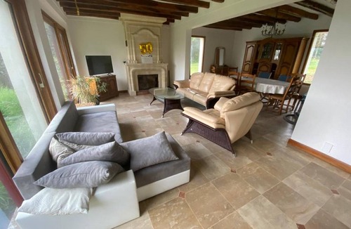Mouterre-Silly House | 250 m² House ∙ 4 bedrooms ∙ 12 guests