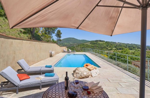 Campiglia Marittima Villa | 250 m² Villa ∙ 5 bedrooms ∙ 14 guests