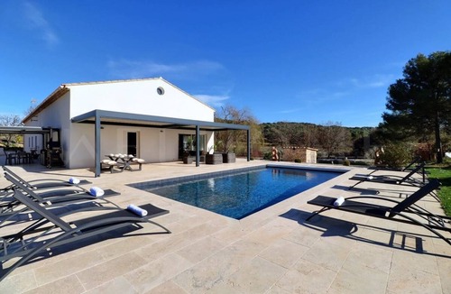 Saint-Cannat House | 270 m² House ∙ 5 bedrooms ∙ 10 guests