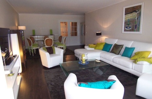 Arcachon Apartment | 3-Bedroom Apartment Downtown Arcachon, Terrace, Parking, WIFI