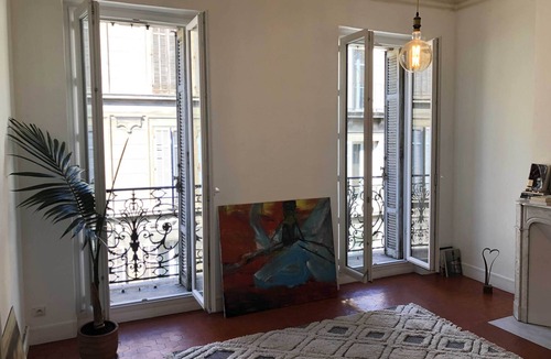 1st Arrondissement Apartment | 3 Bedroom Apartment in Marseille