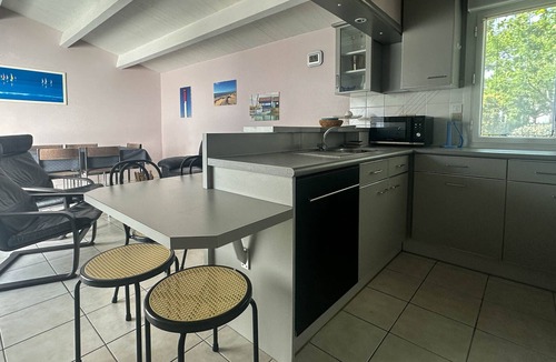La Palmyre House | 3-Bedroom House in La Palmyre - Near the Sea, Parking, WIFI, Pets Allowed