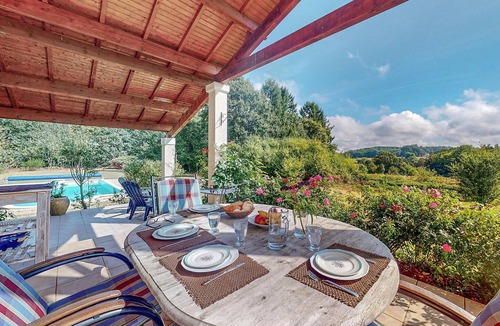 Ecuras House | 3 bedroom stunning home in Ecuras