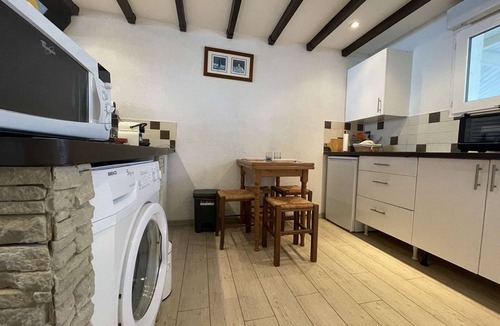 Port District Apartment | 3-room Apartment - Balcony with Sea View - 4 Guests - Near Beach