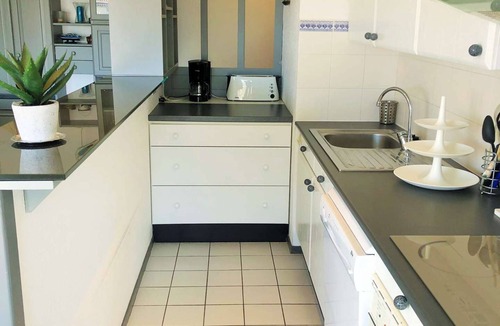 Arcachon Apartment | 3 rooms comfort with private parking center