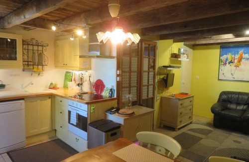 Bourg-Charente House | 3- Star small town cutie on the Charente River