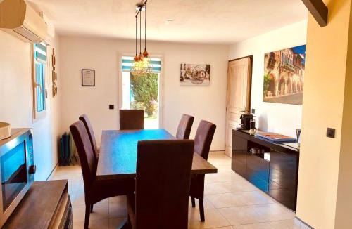 Capdrot House | 3-Star Tourism Rated Holiday 1 Bedroom Home with Aircon and Private Pool - 40 Mins from Bergerac