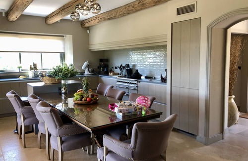 Les Baux-de-Provence Villa | -30% last min from 16 to 26 July, property 5* in exceptionnal area with jacuzzi