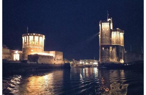 La Rochelle Bed & Breakfast | 30 m² Bed and breakfast ∙ 4 guests