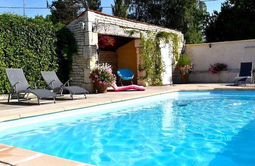Aumagne Bed & Breakfast | 30 m² Bed and breakfast ∙ 3 guests