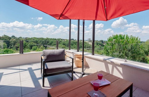 Carignan-de-Bordeaux Resort | 30 m² Private room ∙ 1 bedroom ∙ 2 guests
