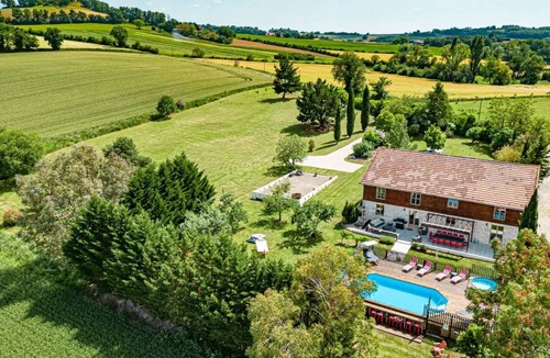 Coulx House | 300 m² House ∙ 6 bedrooms ∙ 14 guests