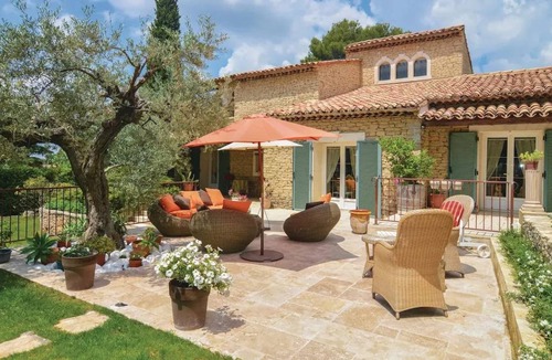 Orgon Villa | 300 m² Villa ∙ 5 bedrooms ∙ 12 guests