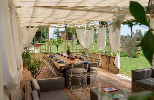 Palaia Villa | 300 m² Villa ∙ 8 bedrooms ∙ 16 guests