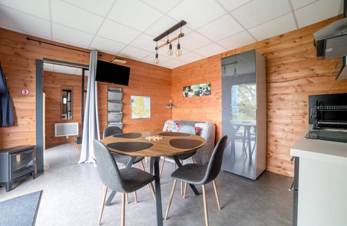Saint-Sylvestre Ski Chalet | 32 m² Chalet ∙ 1 bedroom ∙ 4 guests