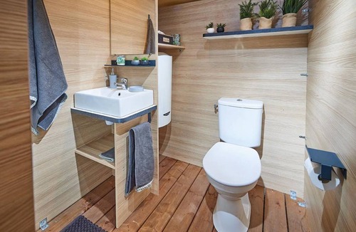 Ascarat Other | 32 m² Tent ∙ 2 bedrooms ∙ 5 guests
