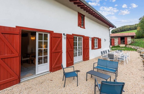 Souraide Villa | 320 m² Villa ∙ 5 bedrooms ∙ 10 guests
