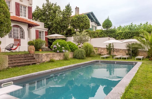Biarritz Villa | 320 m² Villa ∙ 6 bedrooms ∙ 12 guests