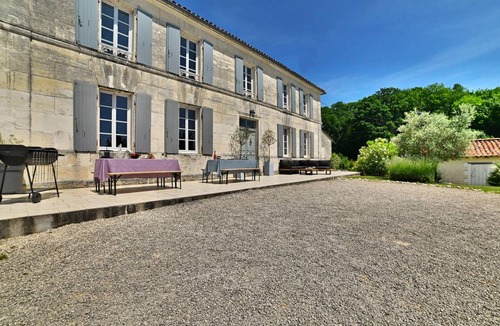 Arthenac House | 328 m² House ∙ 6 bedrooms ∙ 12 guests