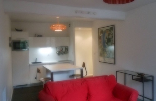 Centre Ville Apartment | 33 M2 near Place St Jean