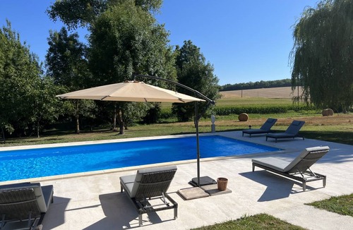 Verteillac Villa | 330 m² Villa ∙ 7 bedrooms ∙ 17 guests