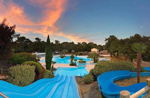 Saint-Palais-sur-Mer House | 34 m² Mobile home ∙ 3 bedrooms ∙ 6 guests