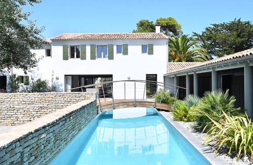 Les Portes-en-Re House | 340 m² House ∙ 4 bedrooms ∙ 10 guests