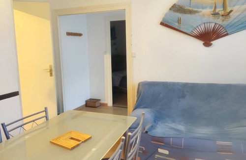 Jonzac Apartment | 35 m² Apartment ∙ 1 bedroom ∙ 2 guests