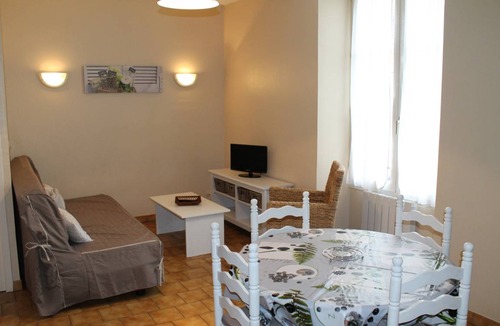 La Roche-Posay Apartment | 36 m² Apartment ∙ 1 bedroom ∙ 4 guests