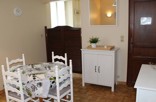 La Roche-Posay Apartment | 36 m² Apartment ∙ 1 bedroom ∙ 4 guests