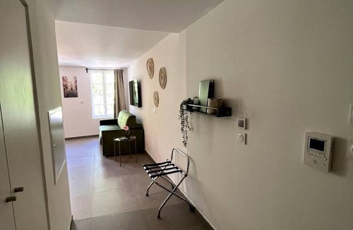 Velaux Apartment | 36 m² Apartment ∙ 4 guests
