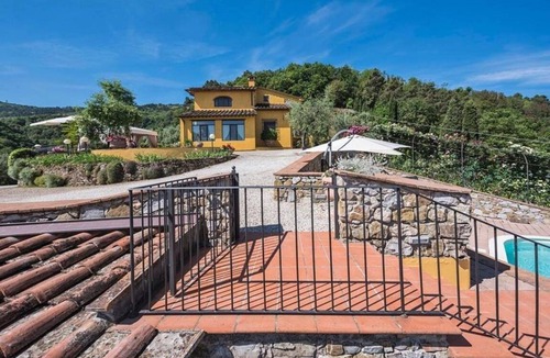 Casalguidi Villa | 368 m² Villa ∙ 6 bedrooms ∙ 14 guests