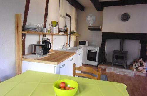 Uzerche Apartment | 38 m² Apartment ∙ 3 guests