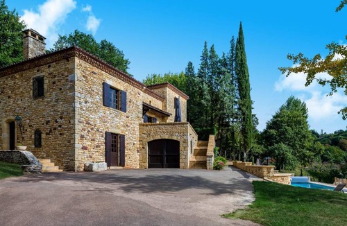 Sarlat-la-Caneda Resort | 380 m² Resort ∙ 5 bedrooms ∙ 11 guests