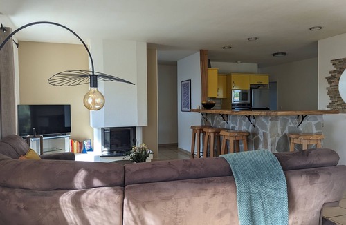 Messanges House | 4 bedroom villa with swimming pool, in a large lush garden, 3km from the beaches