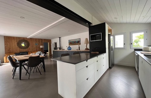 Rivedoux-Plage Apartment | 4 Bedrooms Apartment In Rivedoux-Plage